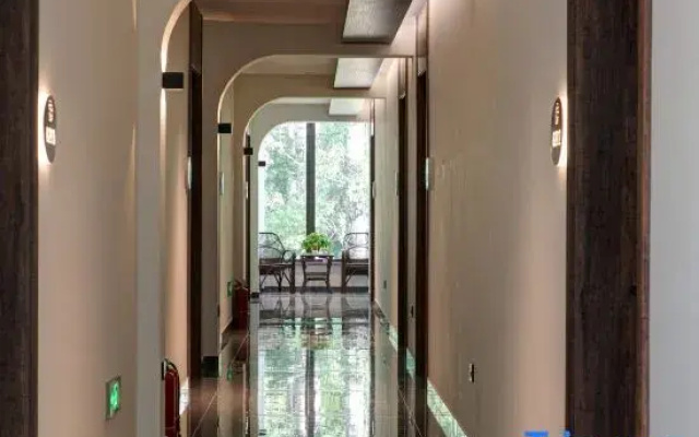 Mount Wutai Traceless Hidden Spring Hotel