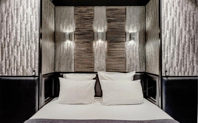 L'Adresse Hotel