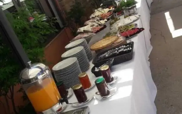 Douma Hotel