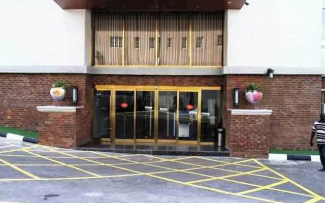 Royal Continental Hotels and Apartment