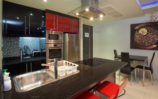 Condo In The Heart Of Patong Wlk St ABS1