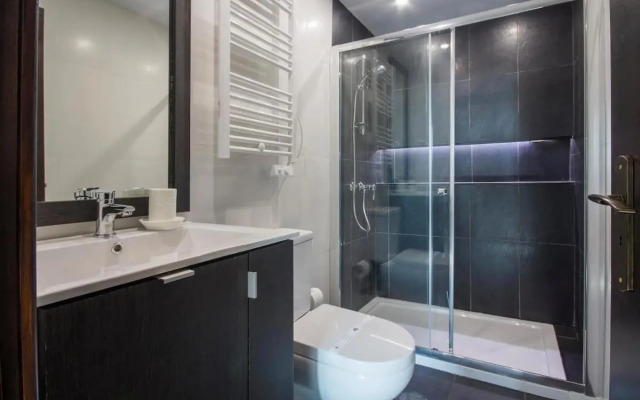 NEW! Galé Apartamento (Wi-Fi, estacionamento) 607