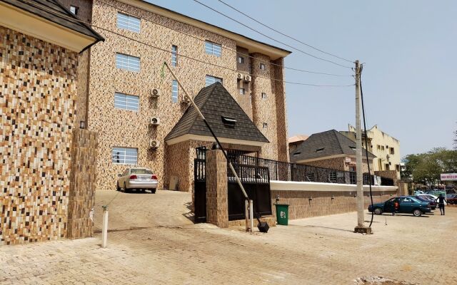 Rodze Hotel & Suites