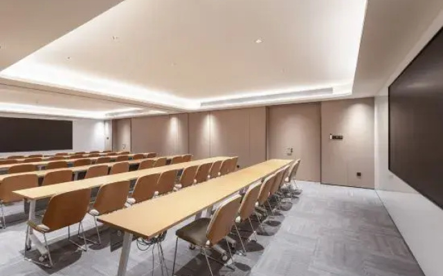 JI Hotel (Zhangzhou South Railway Station Health Avenue)