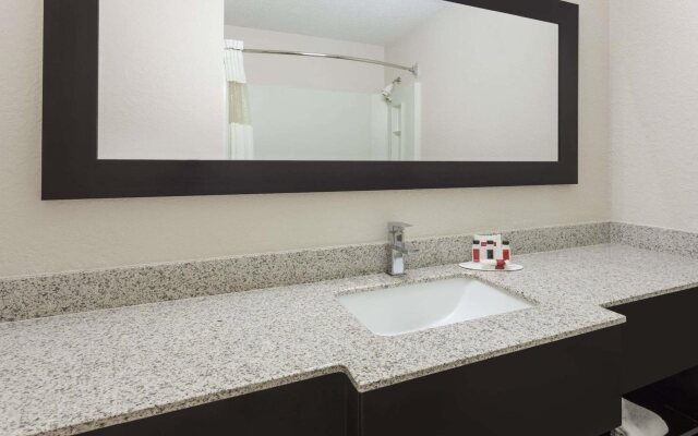 Ramada by Wyndham Asheville Southeast