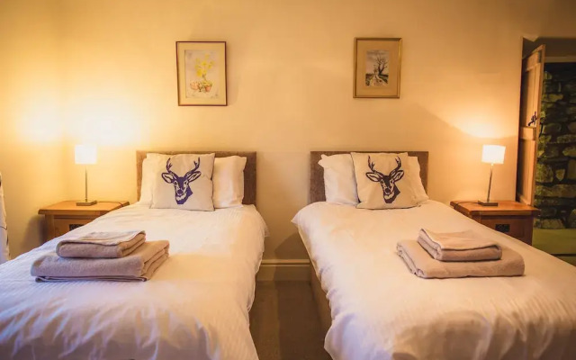 Deerclose West Farmhouse