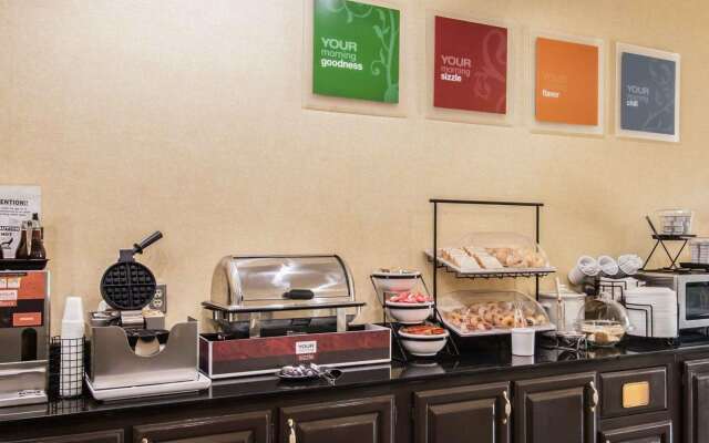 Quality Inn Hayti North