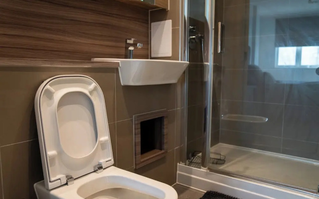 Luxora - Luxury 2 Bedroom Property