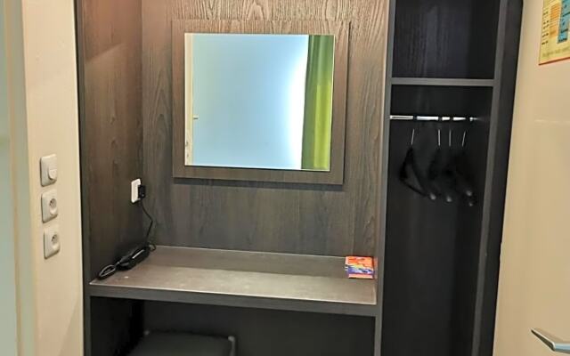 Fasthotel Paris Ouest Bouafle