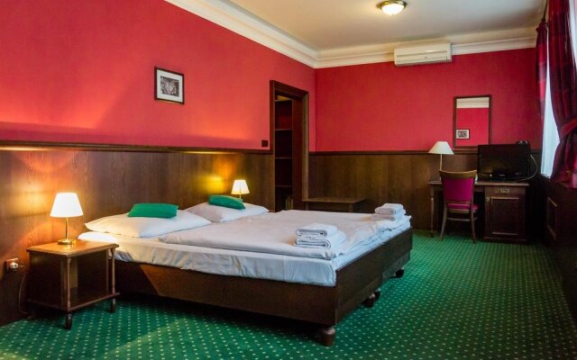 Hotel U Hejtmana Šarovce