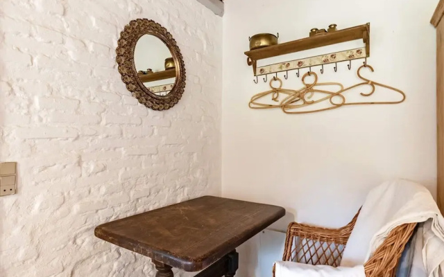 Family Cottage for Eight Guests