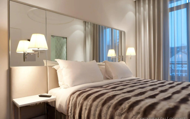 Le Cesar Hotel