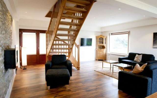 Habel Modern Retreat