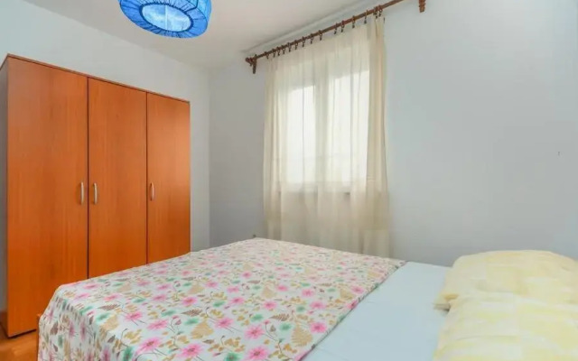 Apartments Ina