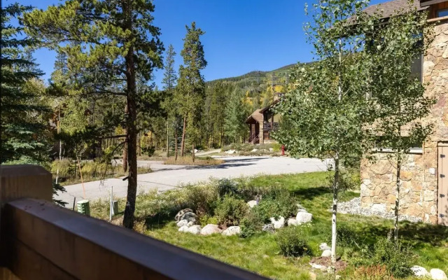 43 Thackwell 3 Bedroom Condo