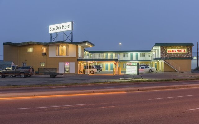 Sun Dek Motel