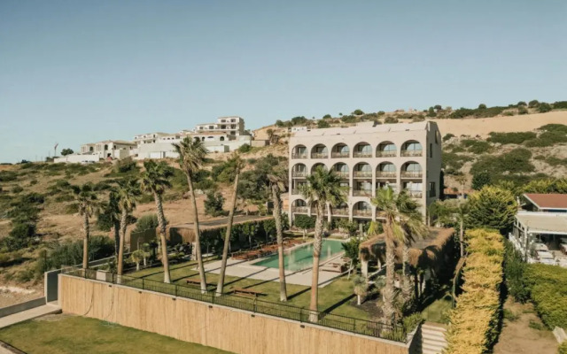 The Local House Ayasaranda