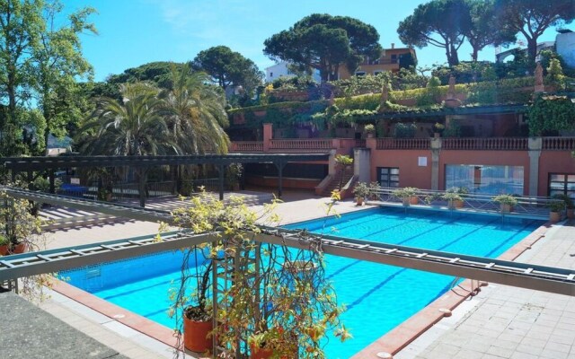 107522 - Apartment in Cala Canyelles