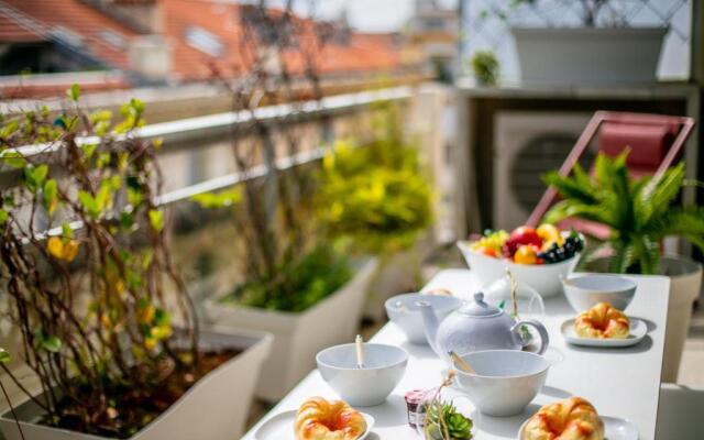 LE FRANCIA II AP4197 By RIVIERA HOLIDAY HOMES