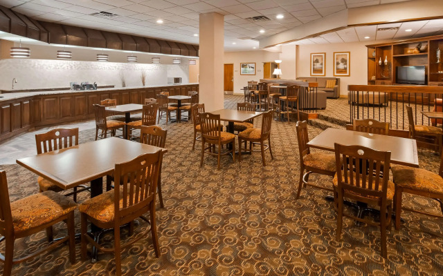 Best Western Crossroads Of The Bluffs