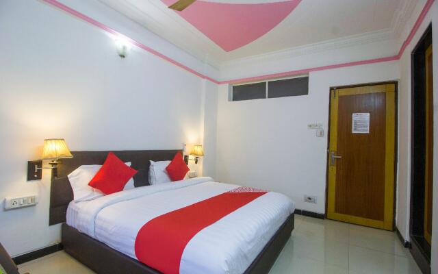 OYO Flagship 14803 Hotel Silver Inn