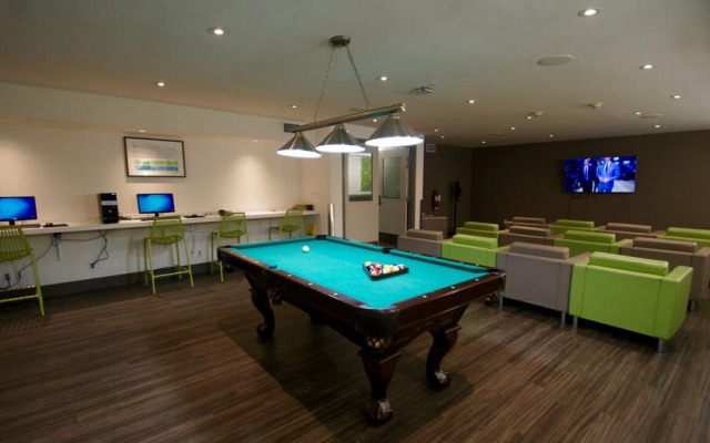 HI Calgary City Centre - Hostel