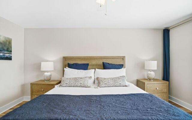 Bay Point Golf Villas by PHG