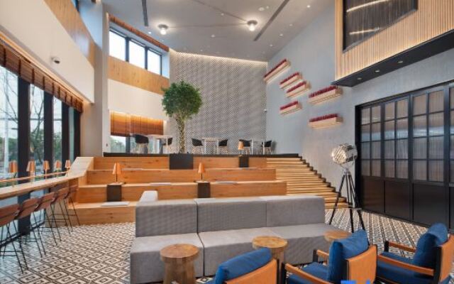 Shanghai Hongqiao Tongpai Hotel