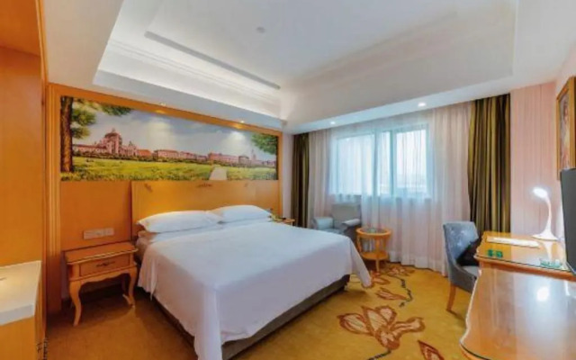 Vienna Hotel (Bolo West Bus Station)