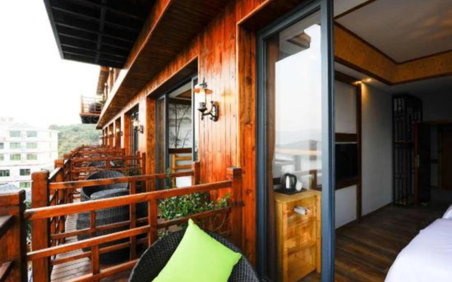 Hillside Mercure Zixing