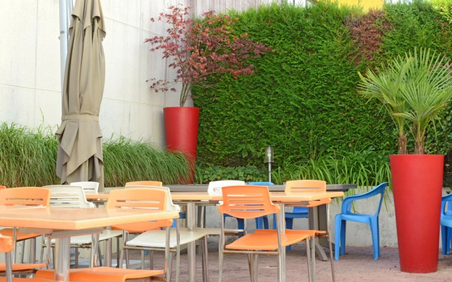 Brit Hotel Essentiel Reims Taissy