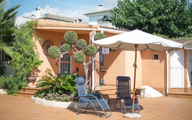Tania House