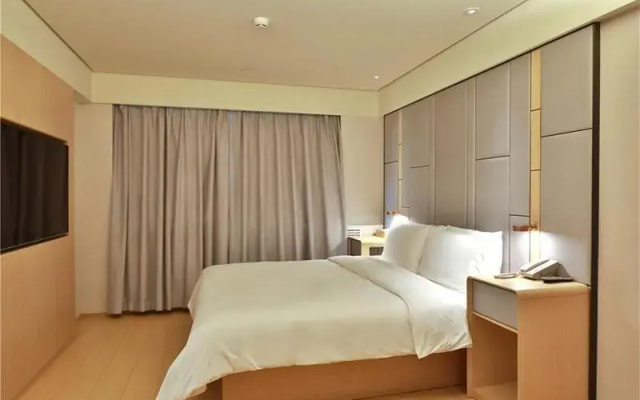 Ji Hotel (Lanzhou West Railway Station)