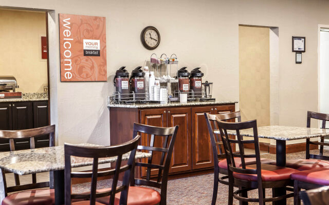 Comfort Suites near Route 66