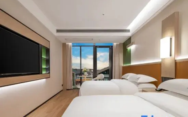 Riverside View Hotel