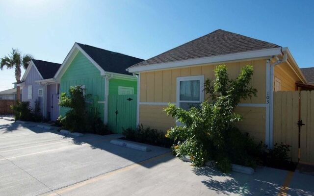 Admirals Quarters 103PB