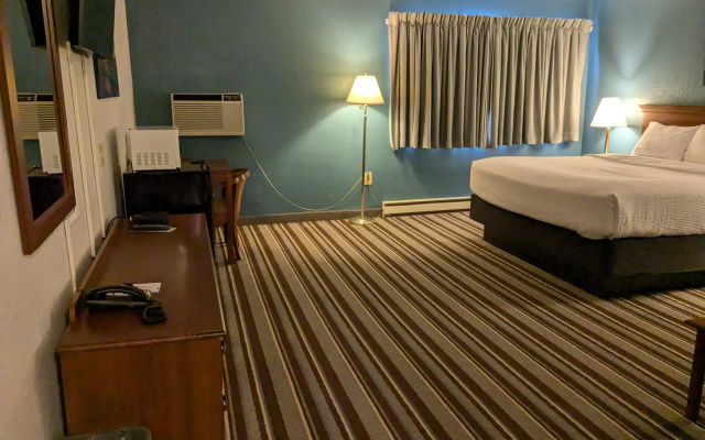 Magnuson Hotel Copper Crown