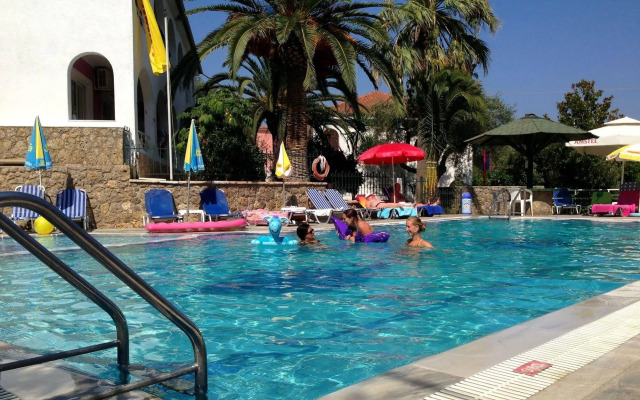 Mathraki Resort