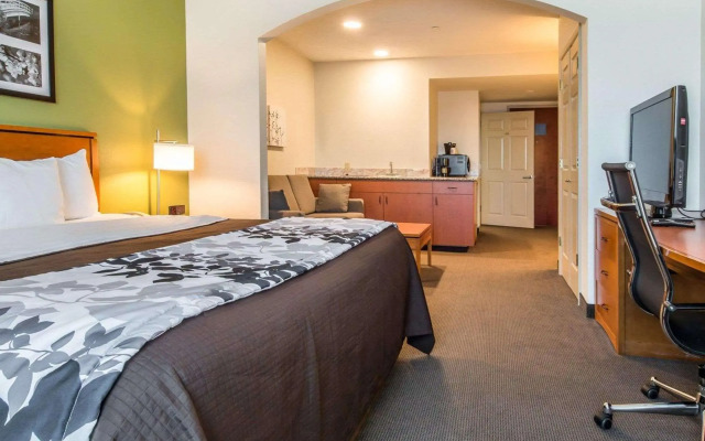 Sleep Inn & Suites