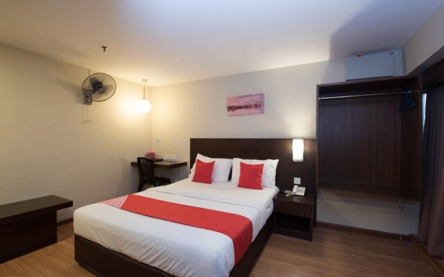 OYO 89421 PP Island Hotel