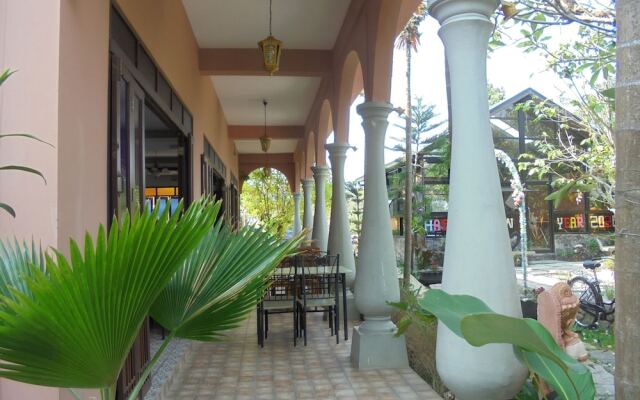 Excellence Villas & Hostel