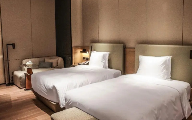 Crowne Plaza Chaozhou Riverside – Guest Rooms – Chaozhou