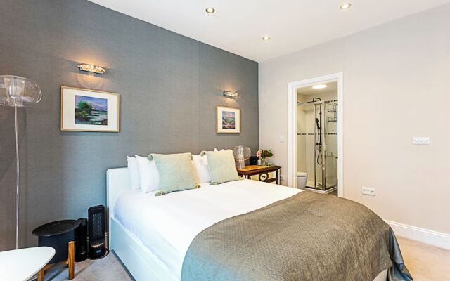 Stunning Flat in the Heart of Parsons Green