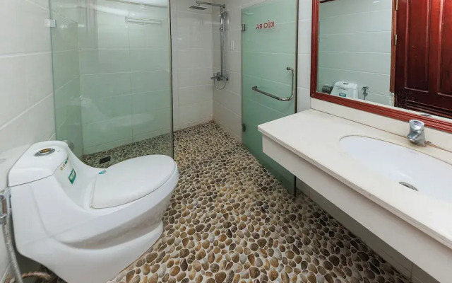 OYO 472 Lenka Hotel