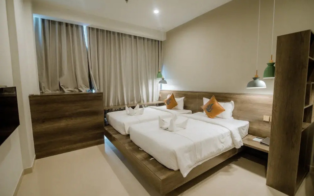 Wooden Maple Hotel