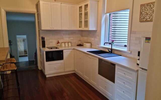 Historic Mintaro Post Office