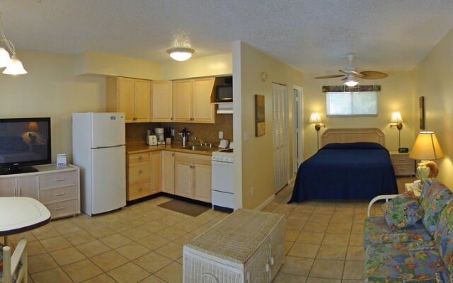 White Sands Beach Resort - Anna Maria Island