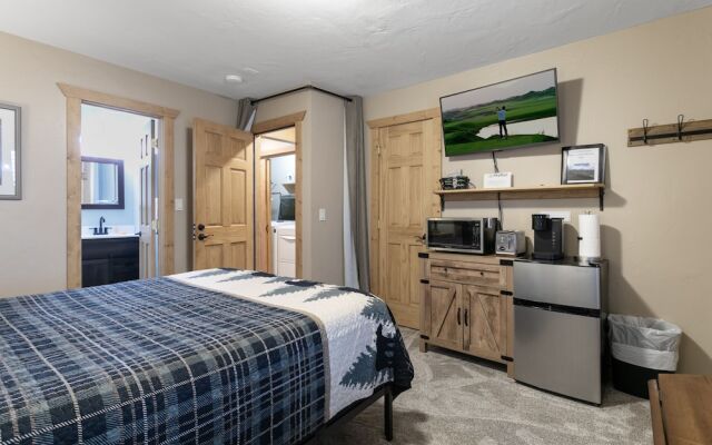 Beaver Creek West S2 - 3 Bedroom 3 Condo by RedAwning