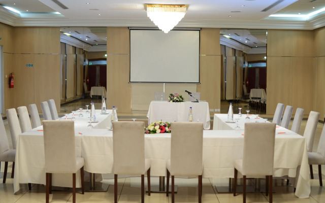 Sun Hall Hotel