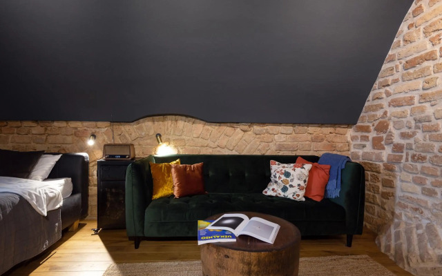 #stayhere - Historic Vilnius Old Town Chic Studio